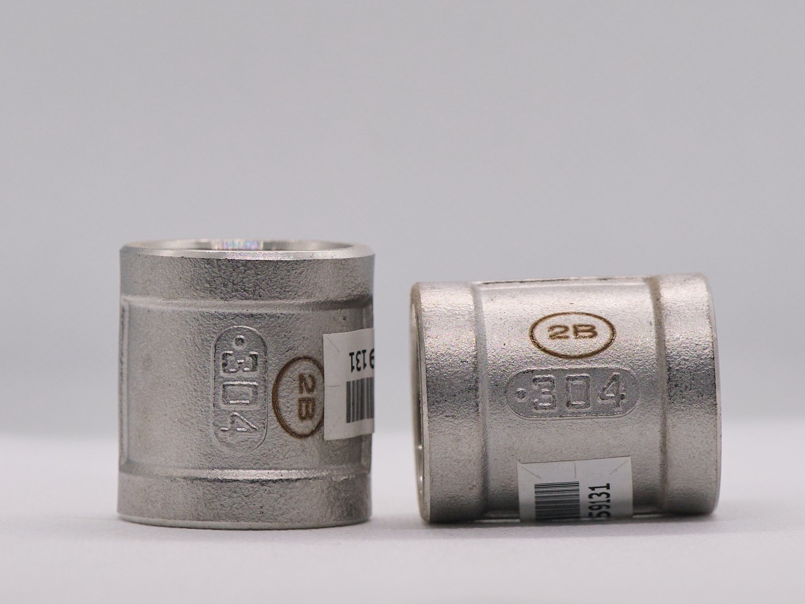STAINLESS COUPLING 1-150 (2B)